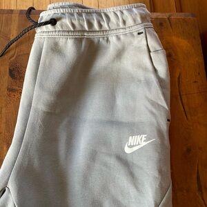 Nike Tech Fleece Joggers, Grey, M